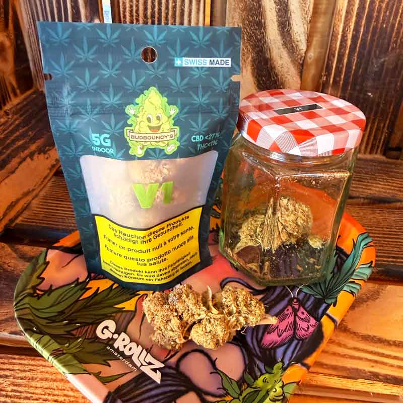 CBD-Bl&uuml;ten im Smokee CBD Shop Burgdorf